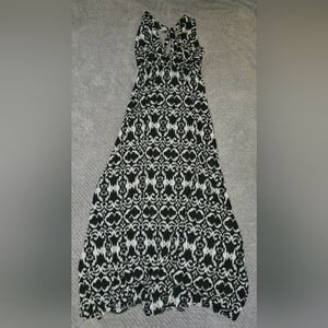 Elegant, Light Black and White Halter Maxi Dress by Studio by YDE